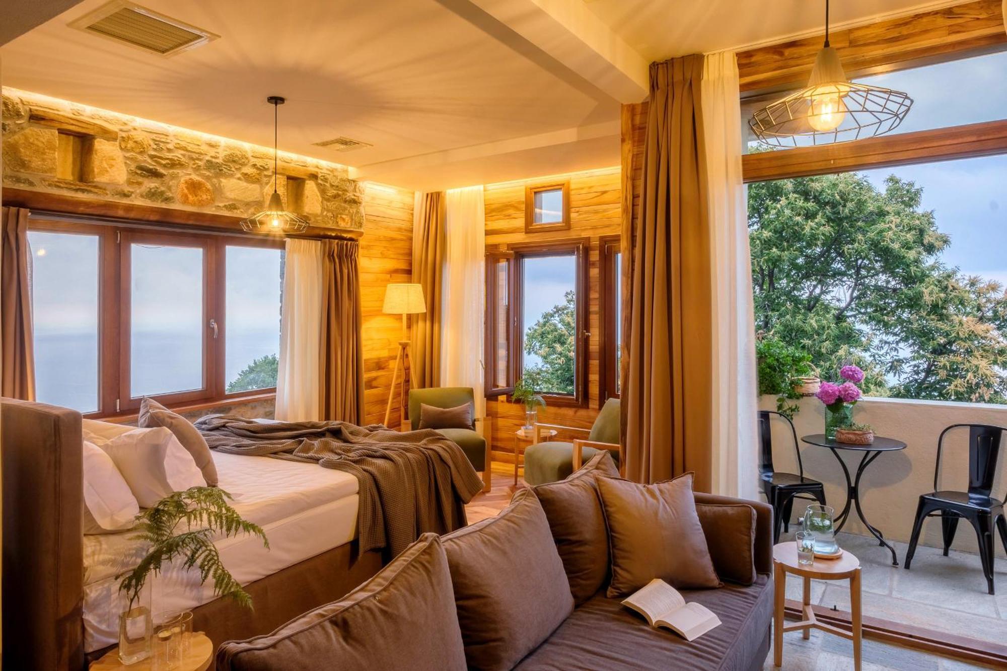 Adama Hotel Mouresi Bagian luar foto